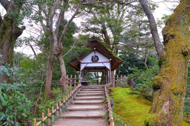 Kenroku-en Kanazawa, Ishikawa, Japonya 'da, Japonya' nın üç büyük bahçesinden biri..