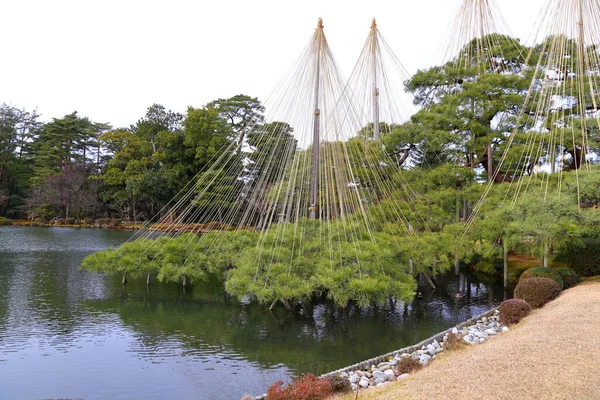 位于日本石川县金泽市 是日本三大花园之一的基洛昆园 — 图库照片