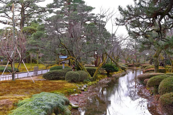 位于日本石川县金泽市 是日本三大花园之一的基洛昆园 — 图库照片