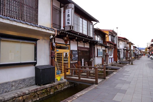 Küçük kasabanın Hida Furukawa kasabası Gifu 'daki Antik Japon evleri. Japonya.