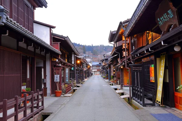 일본의 다카야마 다카야마의 지역에 전통적 주택들 보존되어 — 스톡 사진