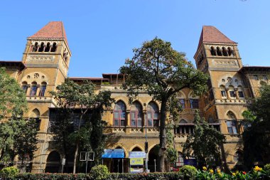 MUMBAI, INDIA - 7 Şubat 2019: Hindistan 'ın finansal, ticari ve eğlence başkenti Mumbai şehir manzarası