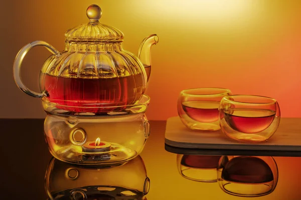 Скляний Чайник Скляній Підставці Нагрітій Свічкою Жовтому Фоні Чорний Чай — стокове фото