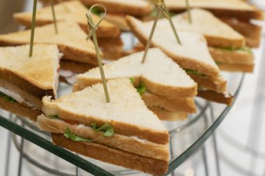 Fast food, kahve molası, küçük aperatif yakın çekim