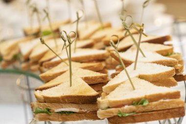 Fast food, kahve molası, küçük aperatif yakın çekim