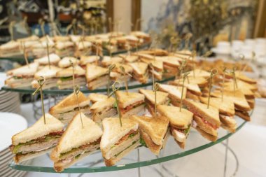 Fast food, kahve molası, küçük aperatif yakın çekim