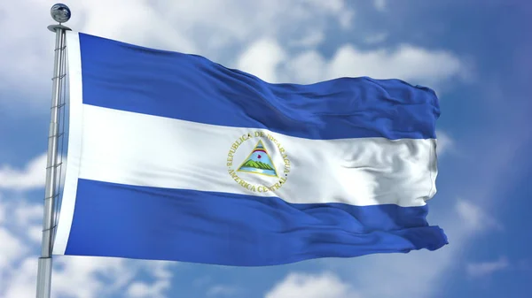 在蓝天上的尼加拉瓜旗帜 — 图库照片