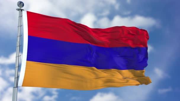 蓝色天空中的亚美尼亚旗帜 — 图库视频影像