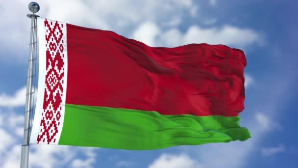 蓝色天空中的白俄罗斯国旗 — 图库视频影像