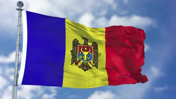 Μολδαβία σημαία σε ένα καταγάλανο ουρανό — Αρχείο Βίντεο