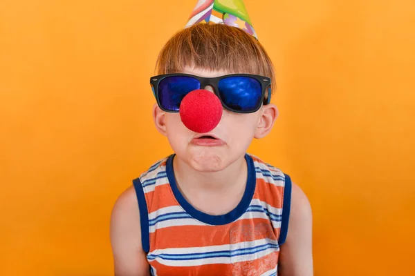 Божевільний Клоун Сонцезахисних Окулярах Похмілля Камеру — стокове фото