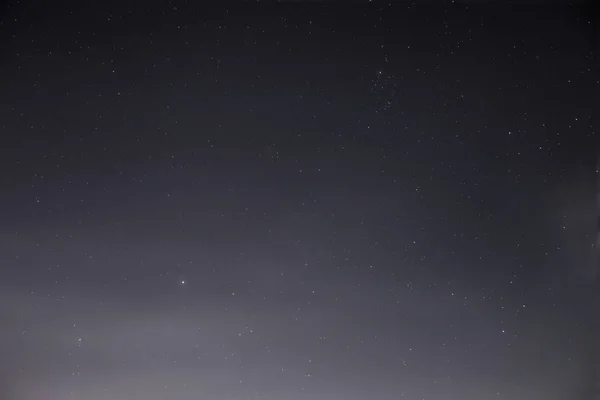 夏の終わりの夜空を撮影 — ストック写真