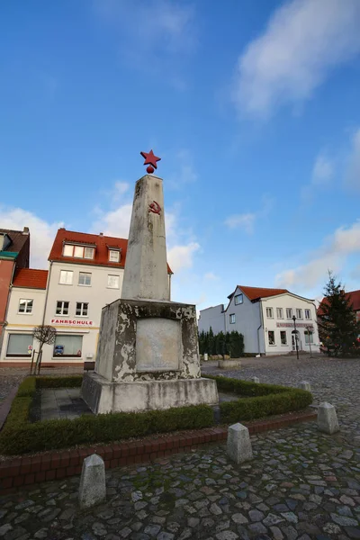 Richtenberg, Duitsland-december 13 2015: Memorial voor de Russische soldaten gevallen in de Tweede Wereldoorlog 2 — Stockfoto