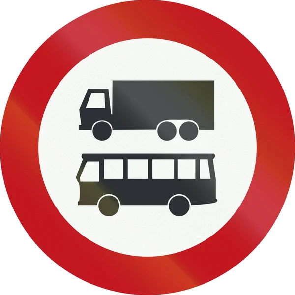 Ein holländisches Verbotsschild - keine Lastwagen oder Busse — Stockfoto