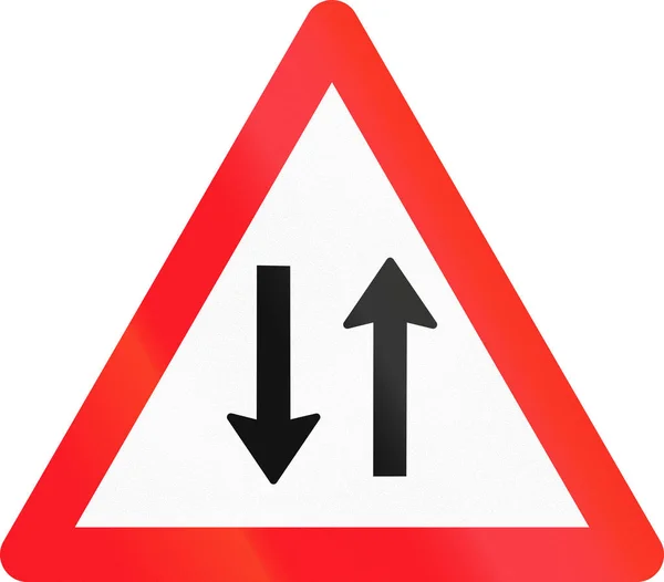 Varningstecken som används i Schweiz - mötande trafik — Stockfoto