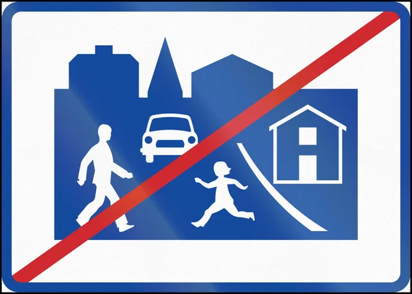 Дорожный знак используется в Швеции - Конец жилого района — стоковое фото