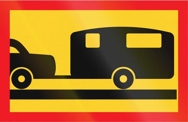Πινακίδα που χρησιμοποιείται στη Σουηδία - σύμβολο πιάτο για καθορισμένη κατηγορία οχήματος ή οδικών χρηστών (αυτοκινήτων και τροχόσπιτων) — Φωτογραφία Αρχείου