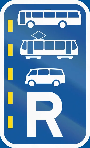Botsvana - otobüs, tramvay ve mini-otobüsler için ayrılmış lane Afrika ülkesi kullanılan yol işareti — Stok fotoğraf