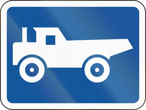 Verkeersbord gebruikt in het Afrikaanse land Botswana - het primaire teken geldt voor bouwvoertuigen — Stockfoto