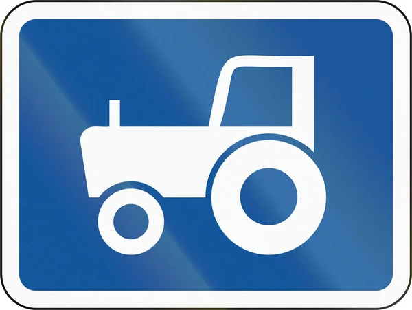 Panneau routier utilisé dans le pays africain du Botswana - Le panneau principal s'applique aux véhicules agricoles — Photo