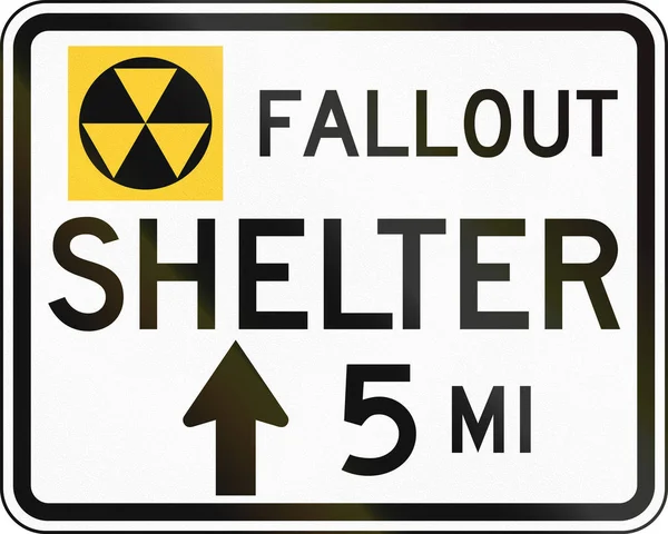 Stany Zjednoczone Mutcd znak drogowy - schronie Fallout — Zdjęcie stockowe