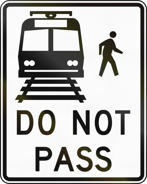 United States MUTCD road sign - Do not pass — Stock Photo, Image