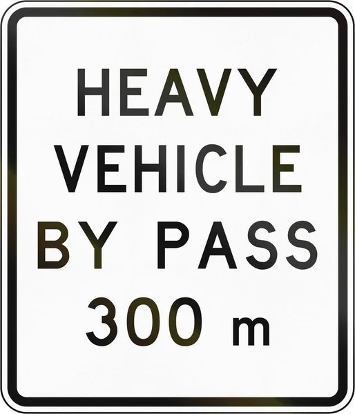Señal de tráfico de Nueva Zelanda: Bypass para vehículos pesados a 300 metros — Foto de Stock