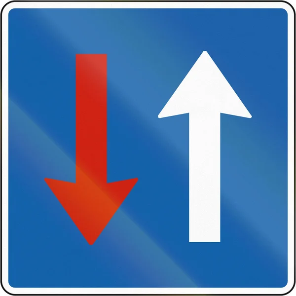 Ρυθμιστική πινακίδα Νορβηγικά - προτεραιότητα πέρα από το αντίθετο ρεύμα κυκλοφορίας — Φωτογραφία Αρχείου