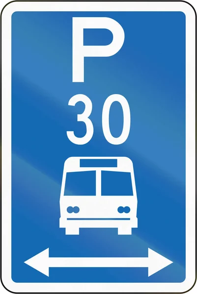 ニュージーランド道路標識: この sig の両側の時間制限付きのバス用駐車場ゾーン — ストック写真