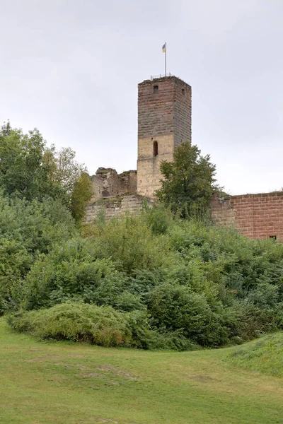 Slottet fördärvar Hilpoltstein sett från den nordliga riktningen — Stockfoto