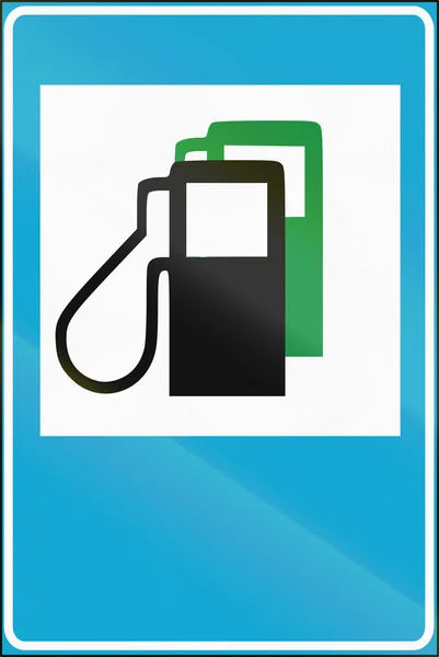 Estland Informations-Straßenschild - Tankstelle — Stockfoto