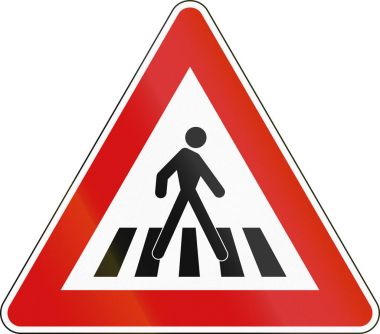 Malta - yaya geçidi kullanılan yol işareti