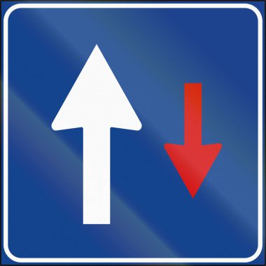 Malta - öncelik yaklaşmakta olan trafiği üzerinden kullanılan yol işareti