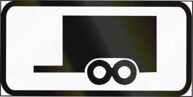 Estonya - sembol plaka römorklar için kullanılan yol işareti