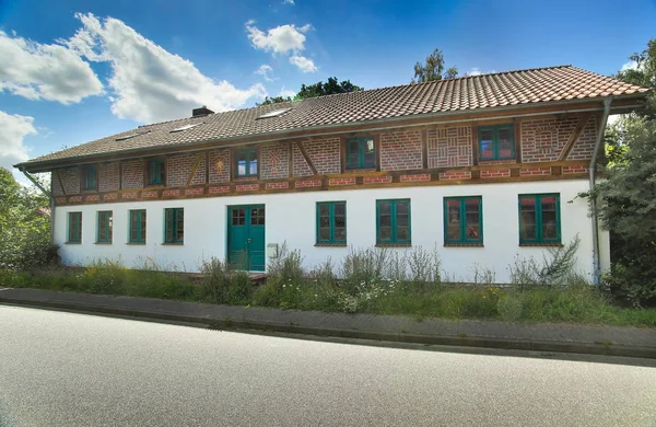 Historisk byggnad i centrum av Horst, Mecklenburg-Vorpommern, Tyskland — Stockfoto