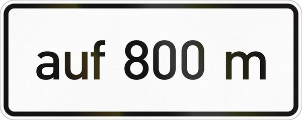 Duitse aanvullende verkeersbord - voor 800 meter — Stockfoto