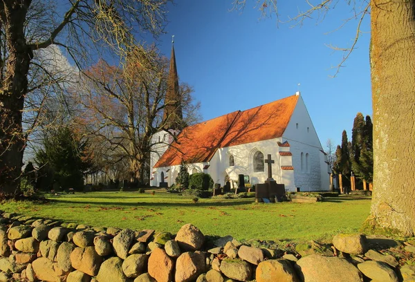 Chiesa di Gross Bisdorf, Meclemburgo-Pomerania Anteriore, Germania — Foto Stock