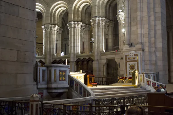 Interior de la Basílica del Sagrado Corazón . —  Fotos de Stock