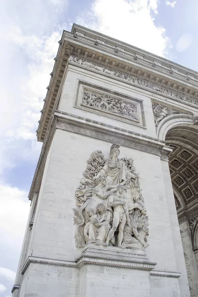 Arco del Triunfo en París. Elementos decorativos . —  Fotos de Stock