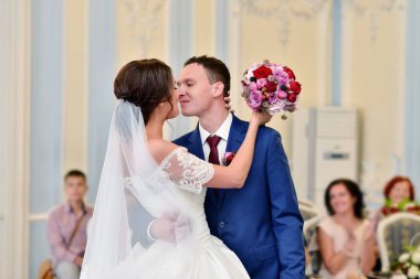 Çift evlilik kaydetme