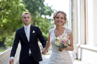 Düğün iki doğa üzerinde yürüyor