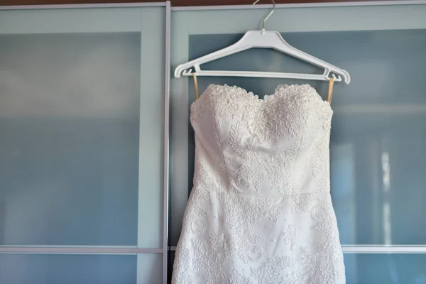 Красива Біла Весільна Сукня Нареченої Приміщенні Краса Весільної Сукні Весілля — стокове фото