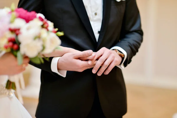 Wedding Couple Holding Hands Beauty Bride Groom Beautiful Model Girl — Stock Photo, Image