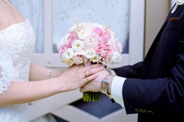 buket düğün çiftle