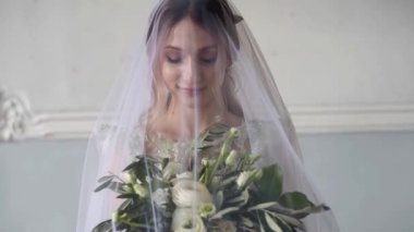 Muhteşem Gelinlik güzel genç gelin