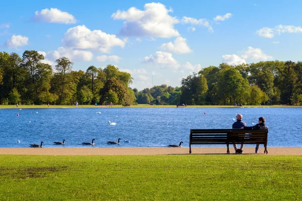 Lagoa redonda em Hyde Park — Fotografia de Stock