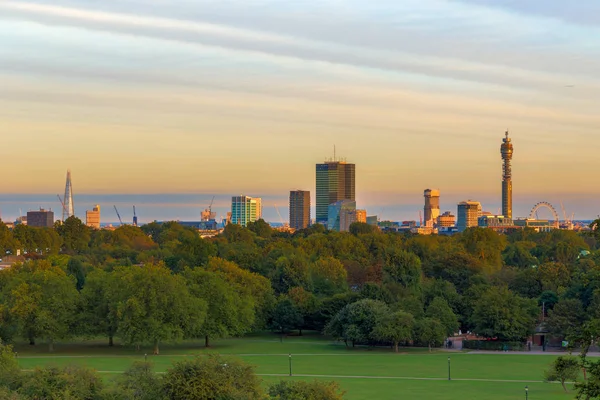 Panorámás kilátás nyílik a londoni városkép — Stock Fotó