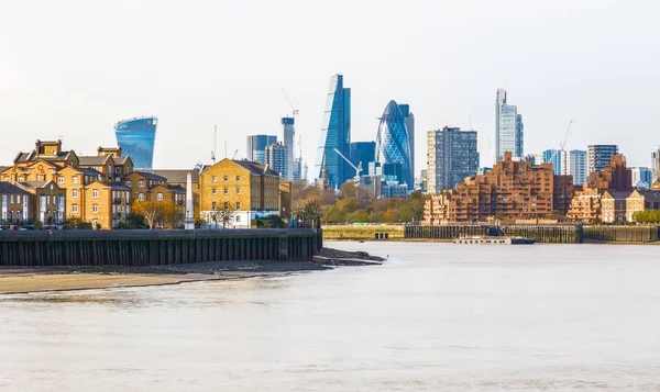 Finanční čtvrť panorama Londýna — Stock fotografie