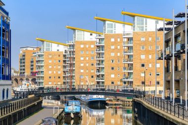 Limehosue Havzası, Yalı daireler 