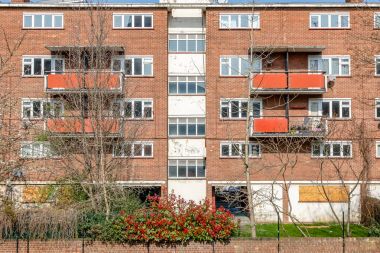 Doğu Londra'daki Konsey düz konut bloğu